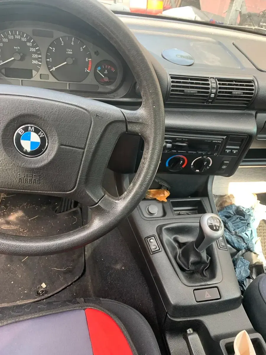 Gebraucht BMW 316 102 PS (75 kW) 1996 Rot Coupé