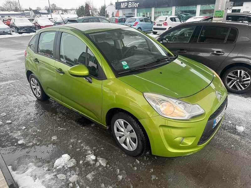 Gebraucht Citroën C3 Tendance 68 PS (50 kW) 2010 Grün Limousine