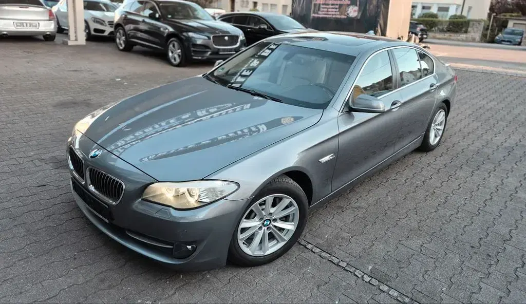 Usata BMW 528 258 CV (189 kW) 2010 Grigio Berlina