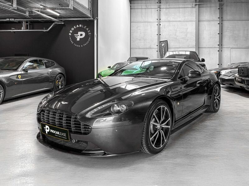 Grau Gebraucht 2015 Aston Martin V8 Vantage Coupé | 68.990 € (Superpreis) - Bild 1/4
