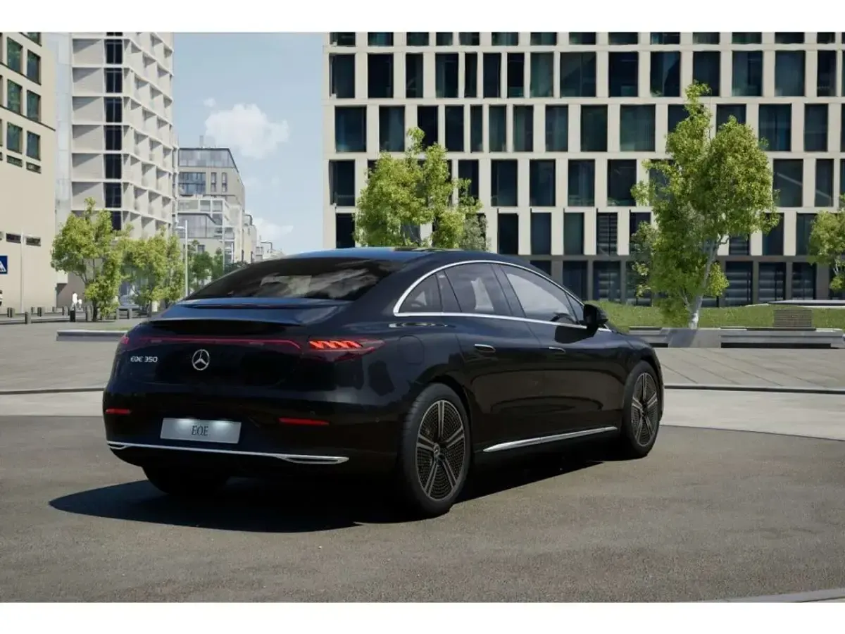 Gebraucht Mercedes EQE350 214 kW (292 PS) 2023 Schwarz Limousine
