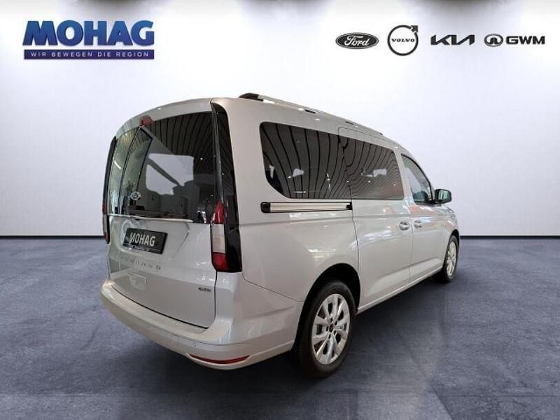 Gebraucht Ford Tourneo Titanium 150 PS (110 kW) 2025 Silber Van / Kleinbus