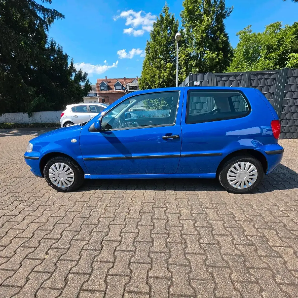 Gebraucht VW Polo 59 PS (43 kW) 2001 Blau Kleinwagen