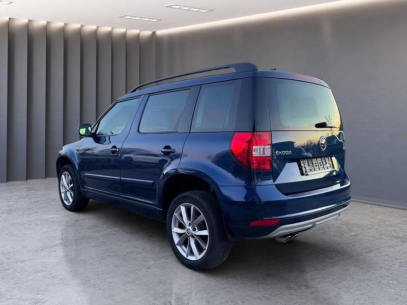 Gebraucht Skoda Yeti 150 PS (110 kW) 2018 Blau SUV