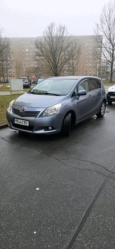 Gebraucht Toyota Verso 177 PS (130 kW) 2009 Blau Van / Kleinbus