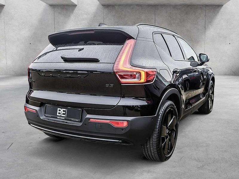Gebraucht Volvo XC40 Plus 163 PS (119 kW) 2025 Schwarz SUV