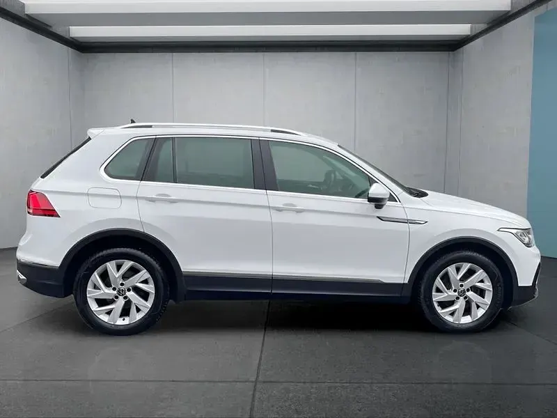 Gebraucht VW Tiguan 150 PS (110 kW) 2024 Weiß SUV