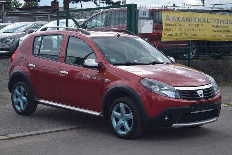 Gebraucht Dacia Sandero Stepway 84 PS (61 kW) 2012 Rot SUV