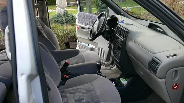 Gebraucht Opel Sintra 141 PS (103 kW) 1998 Silber metallic Van / Kleinbus