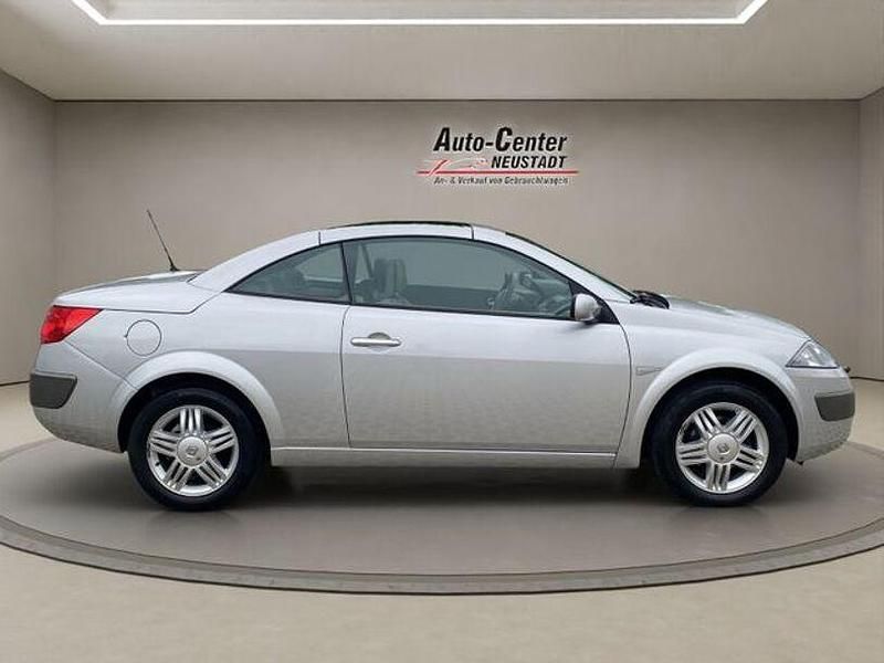 Gebraucht Renault Mégane II 96 PS (70 kW) 2005 Silber