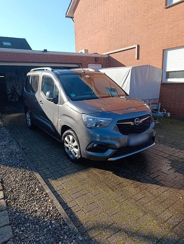 Gebraucht Opel Combo Life Innovation 131 PS (96 kW) 2020 Grau Van / Kleinbus