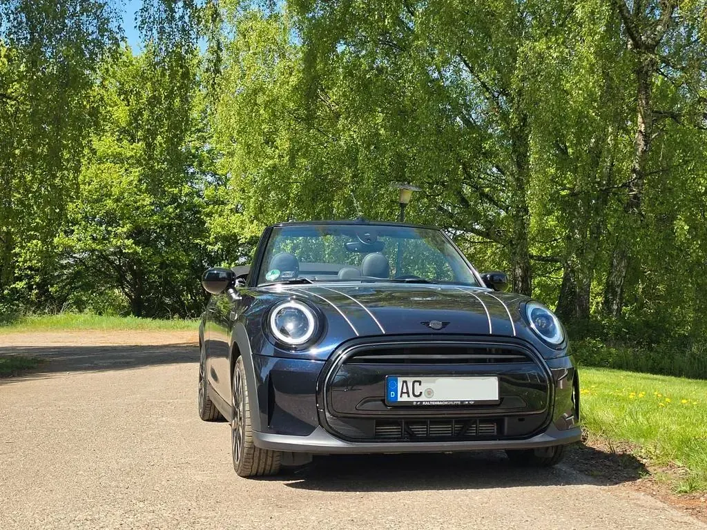 Gebraucht Mini Cooper Classic 136 PS (100 kW) 2023 Schwarz Kleinwagen