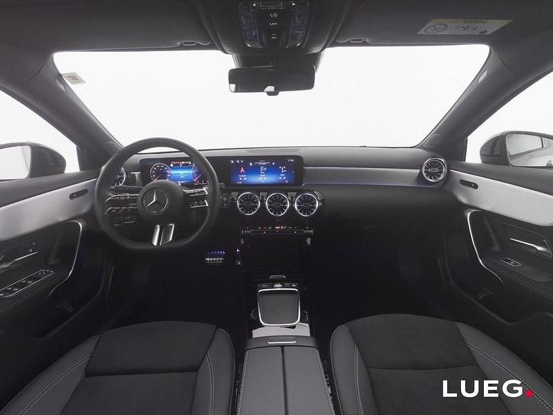 Gebraucht Mercedes A180 AMG 116 PS (85 kW) 2025 Grau Limousine