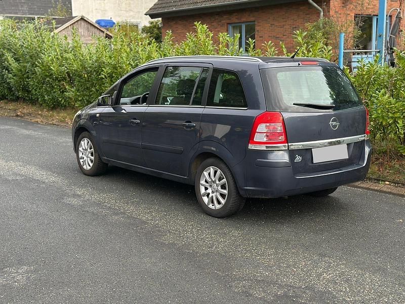 Gebraucht Opel Zafira 116 PS (85 kW) 2007 Blau Van / Kleinbus