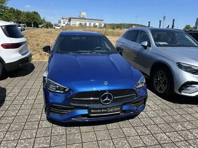 Gebraucht Mercedes C180 AMG 205 PS (150 kW) 2025 Blau Limousine