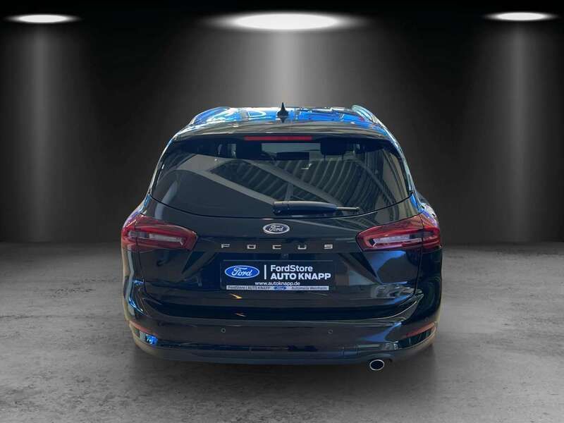 Gebraucht Ford Focus Titanium 125 PS (91 kW) 2025 Agate black Kombi