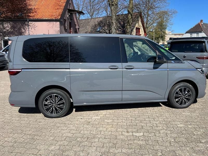 Neu VW T7 Style 150 PS (110 kW) 2026 Pure grey Van