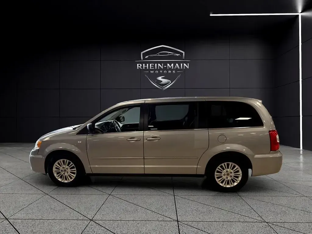 Usata Lancia Voyager Silver 163 CV (119 kW) 2014 Monovolume