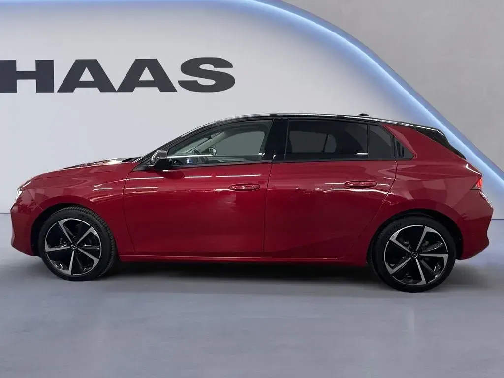 Gebraucht Opel Astra Elegance 131 PS (96 kW) 2023 Lackierung peperoncino Kleinwagen