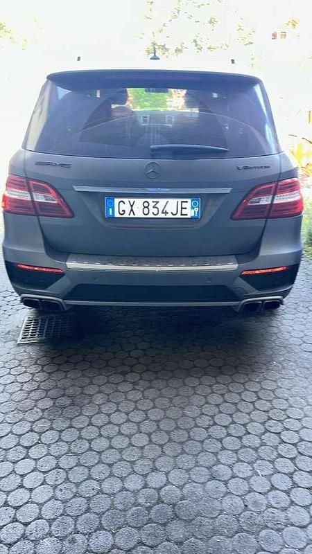 Grau Gebraucht 2013 Mercedes ML63 AMG AMG SUV | 29.000 € - Bild 1/3