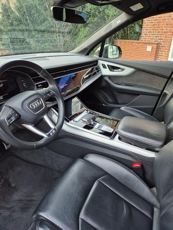 Gebraucht Audi SQ7 507 PS (372 kW) 2022 Schwarz SUV