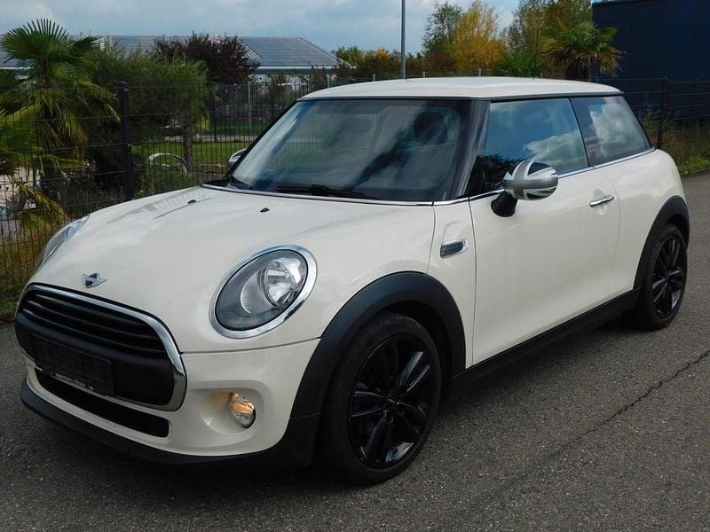 Weiß Gebraucht 2016 Mini ONE Kleinwagen | 7.350 € (Fairer Preis) - Bild 1/4