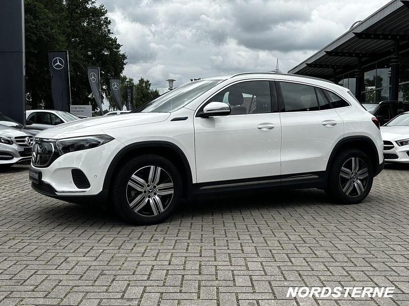 Gebraucht Mercedes EQA250 Progressive 139 kW (190 PS) 2022 Weiß SUV