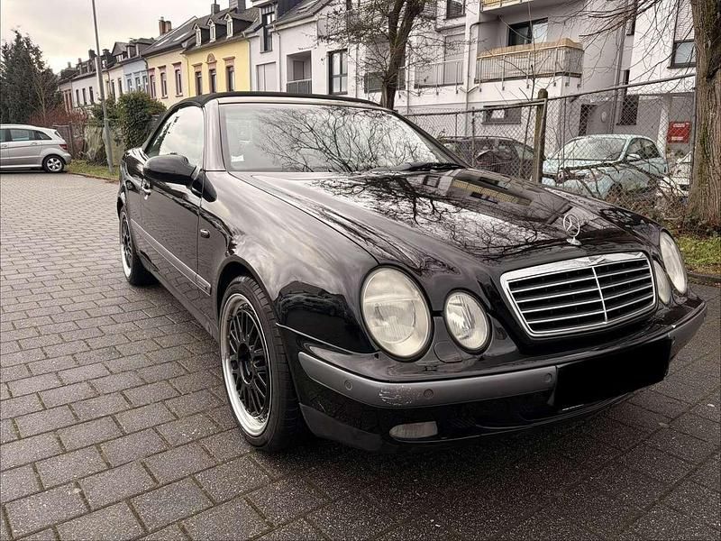Gebraucht Mercedes CLK320 Elegance 218 PS (160 kW) 1998 Schwarz Cabrio