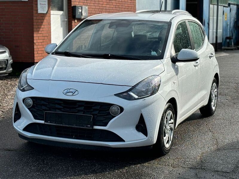 Polar white / sol Gebraucht 2021 Hyundai i10 Select Kleinwagen | 9.799 € (Superpreis) - Bild 1/4