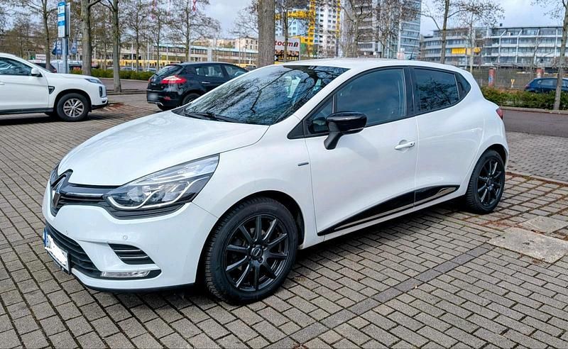 Gebraucht Renault Clio IV 118 PS (86 kW) 2017 Weiß Limousine