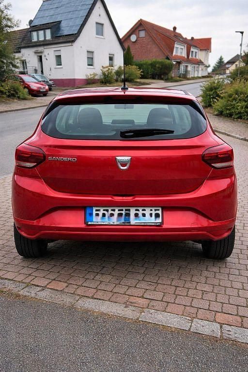 Gebraucht Dacia Sandero Comfort 101 PS (74 kW) 2021 Rot Limousine