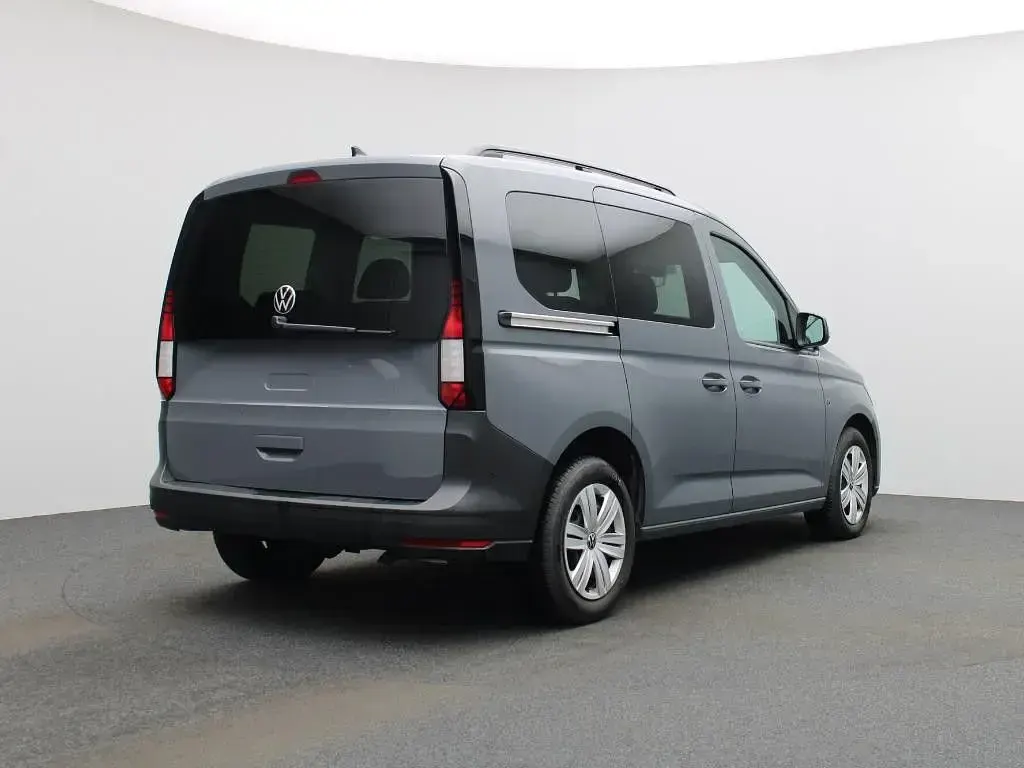 Gebraucht VW Caddy Basis 116 PS (85 kW) 2024 Pure grey Van / Kleinbus