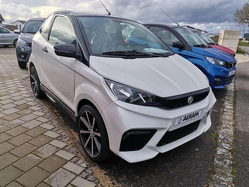 Neu Aixam Coupe GTI 2025 Perlmuttweiß Coupé