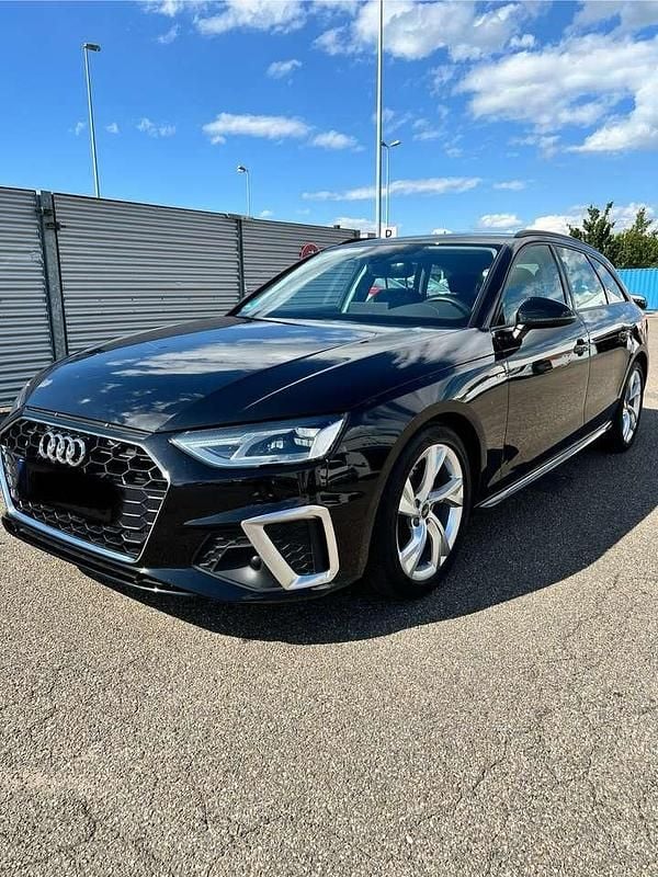 Schwarz Gebraucht 2021 Audi A4 S-Line Kombi | 26.500 € (Superpreis) - Bild 1/4