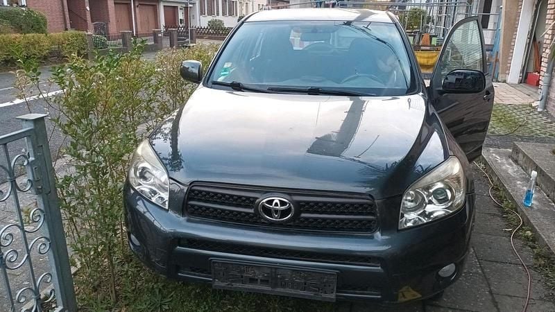 Grau Gebraucht 2007 Toyota RAV4 SUV | 6.000 € (Guter Preis) - Bild 1/4