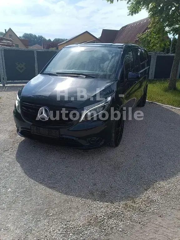 Gebraucht Mercedes Vito 190 PS (139 kW) 2020 Grün Van