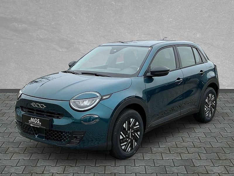 Neu Fiat 600 145 PS (106 kW) 2025 Mare grün SUV