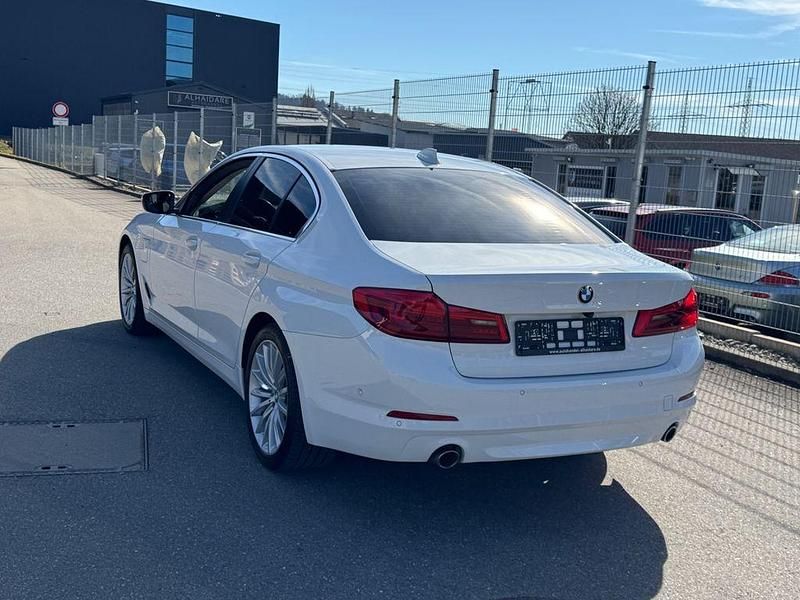 Gebraucht BMW 530e 184 PS (135 kW) 2020 Weiß Limousine