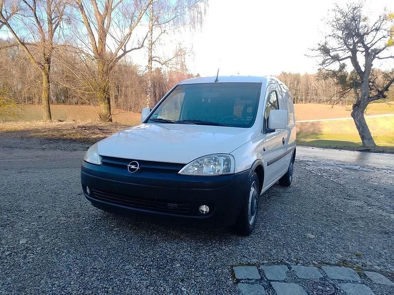 Gebraucht Opel Combo 75 PS (55 kW) 2011 Weiß Van / Kleinbus