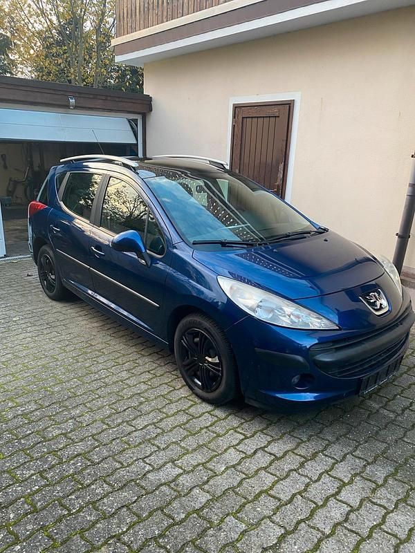 Blau Gebraucht 2008 Peugeot 207 Kombi | 2.500 € (Etwas zu teuer) - Bild 1/4