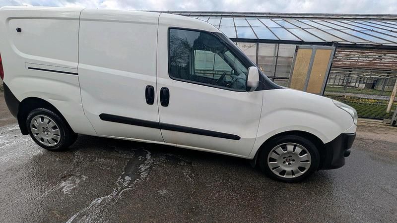 Gebraucht Fiat Doblò 115 PS (84 kW) 2011 Van / Kleinbus
