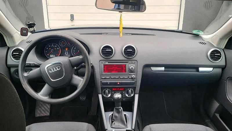 Gebraucht Audi A3 160 PS (117 kW) 2012 Blau Kleinwagen
