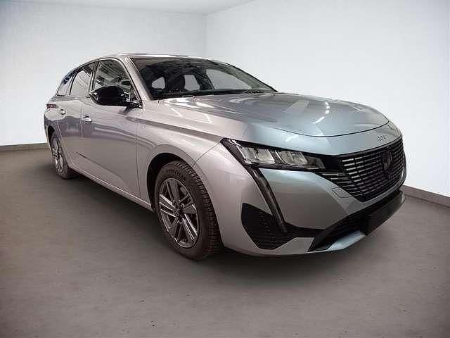 Gebraucht Peugeot 308 SW Allure 131 PS (96 kW) 2024 Artense silber Kombi