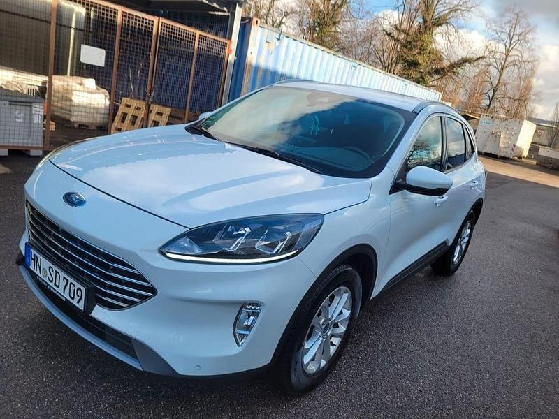 Weiß Gebraucht 2021 Ford Kuga Cool & Connect SUV | 17.000 € (Superpreis) - Bild 1/4