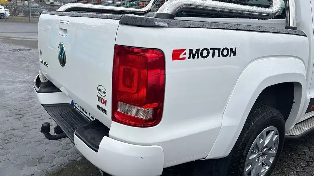 Gebraucht VW Amarok Basis 163 PS (119 kW) 2012 Candyweiß Pickup