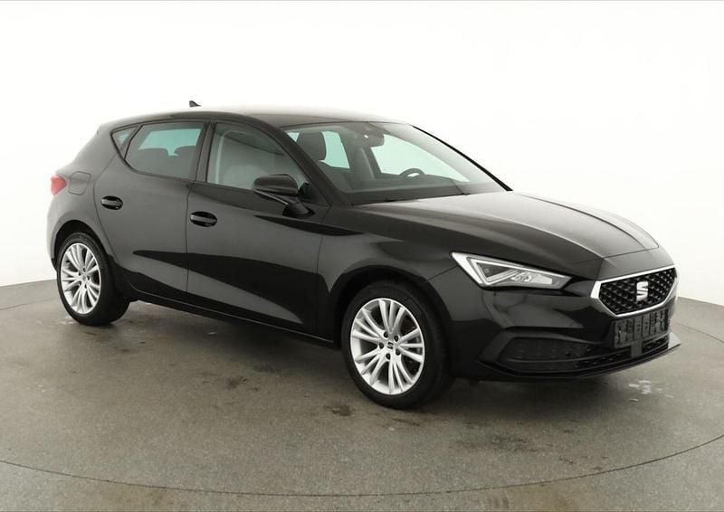 Second-hand Seat Leon Style 150 CP (110 kW) 2020 Negru Berlinǎ