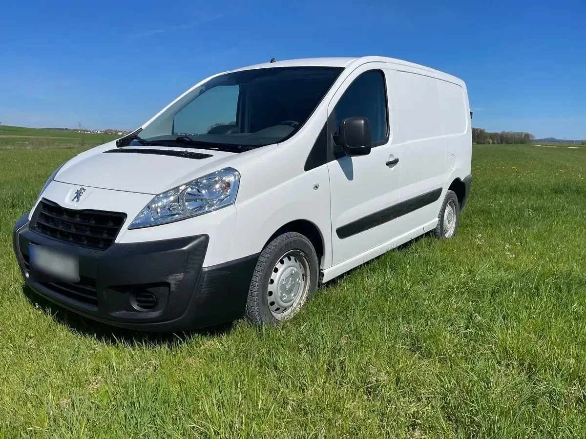 Gebraucht Peugeot Expert 128 PS (94 kW) 2015 Weiß Van