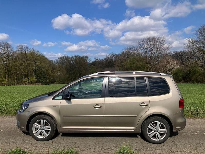 Gebraucht VW Touran 105 PS (77 kW) 2012 Beige Van / Kleinbus