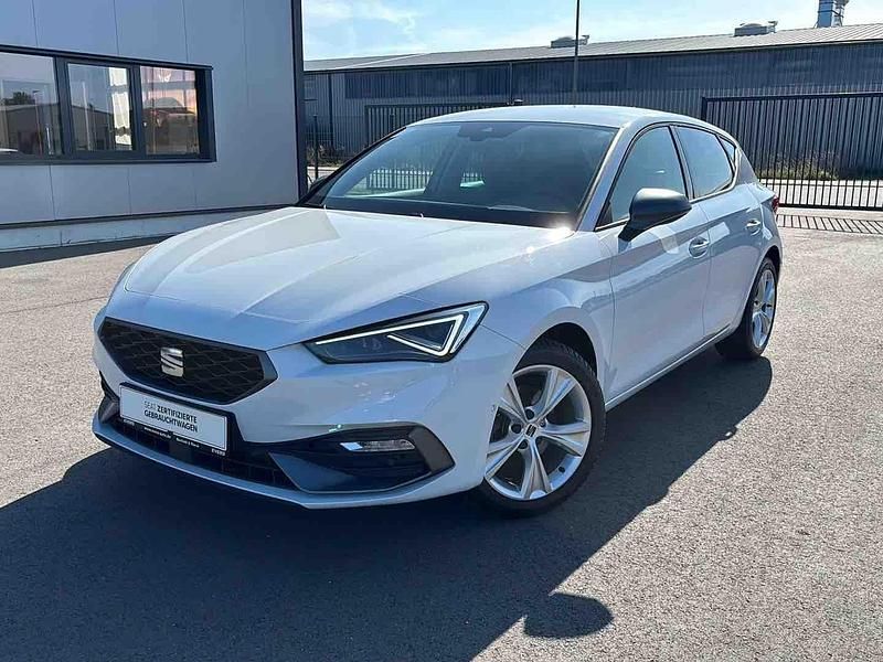 Second-hand Seat Leon FR 150 CP (110 kW) 2024 Alb Berlinǎ
