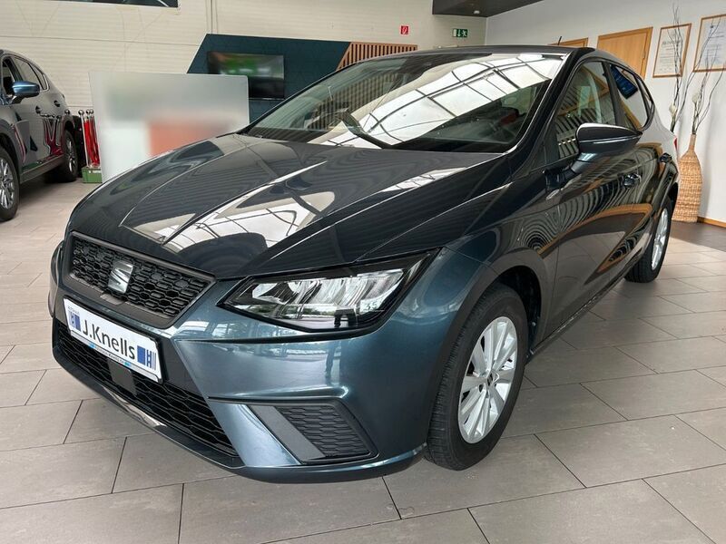 Grau Gebraucht 2023 Seat Ibiza Style Limousine | 15.450 € (Fairer Preis) - Bild 1/4